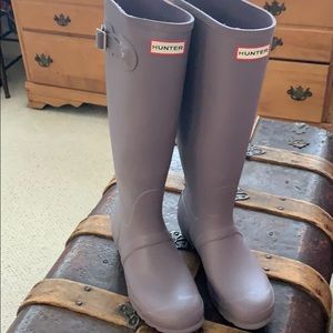 Tall Hunter Lavender Boots